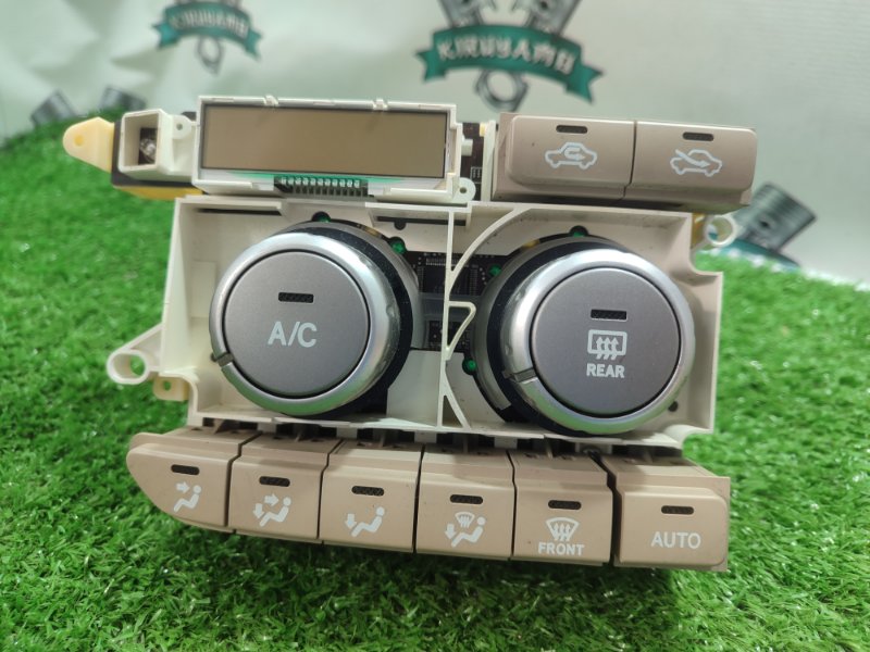 Блок управления климат-контролем TOYOTA SIENTA NCP81/NCP80