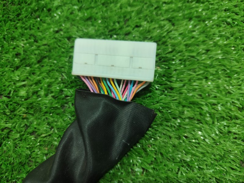 Фишка разъем TOYOTA SIENTA NCP81/NCP80