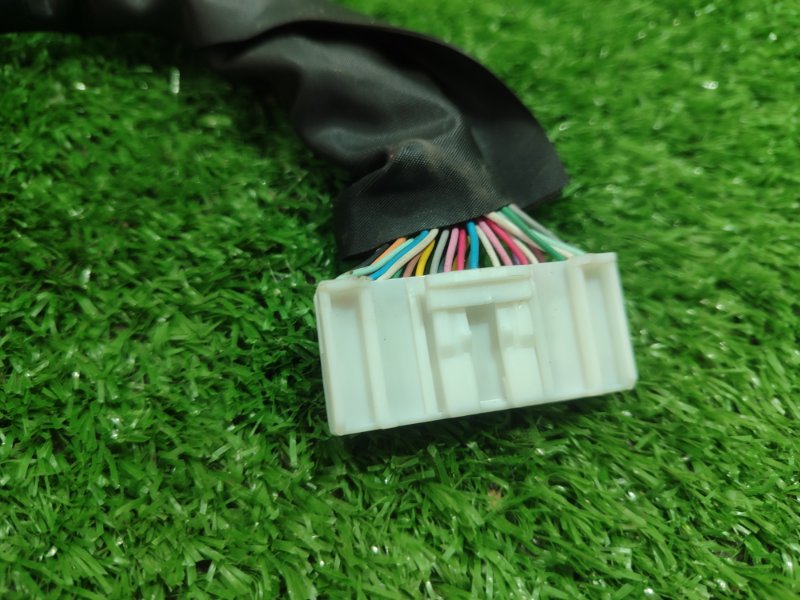 Фишка разъем TOYOTA SIENTA NCP81/NCP80