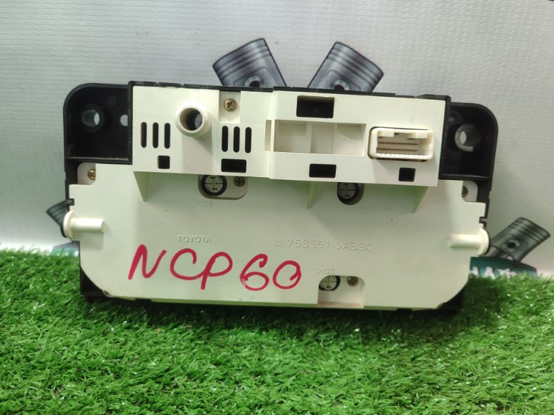 Блок управления климат-контролем TOYOTA IST