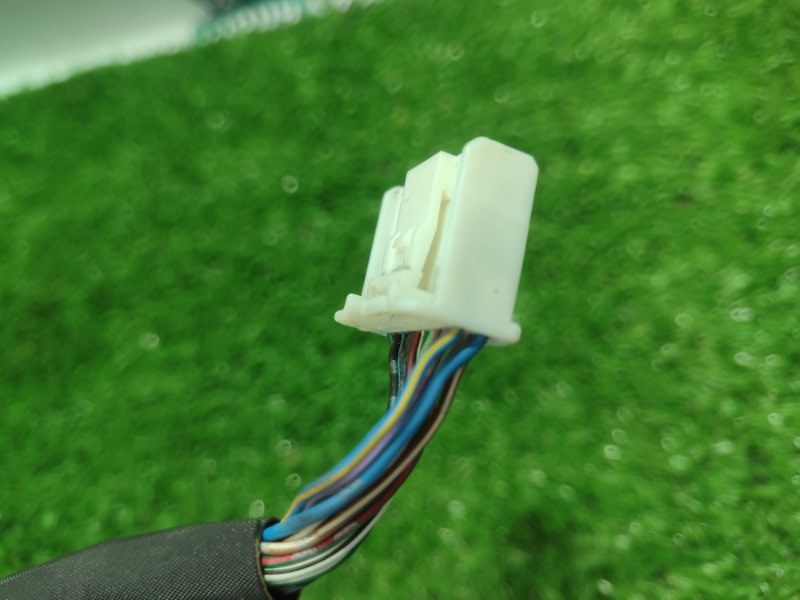 Фишка разъем TOYOTA IST