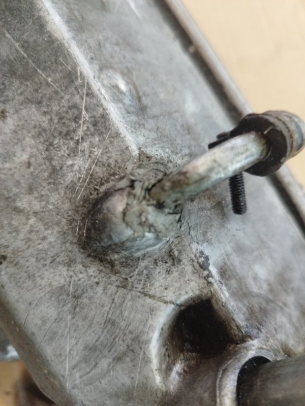 Крышка двигателя лада 2110 2001 2110