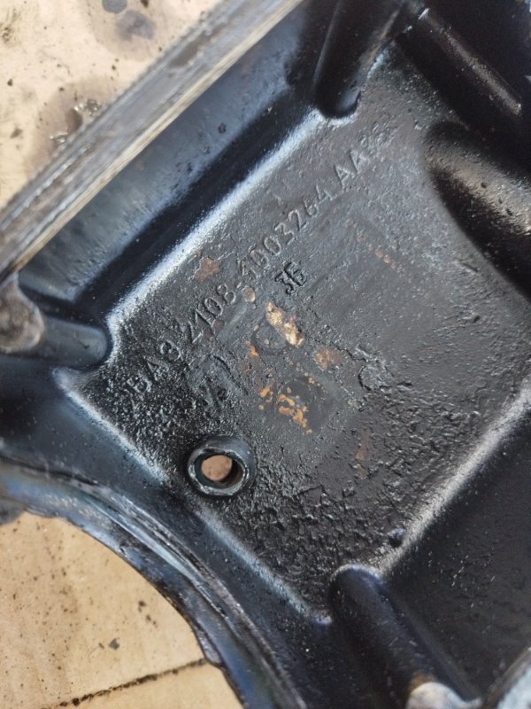 Крышка двигателя лада 2110 2001 2110