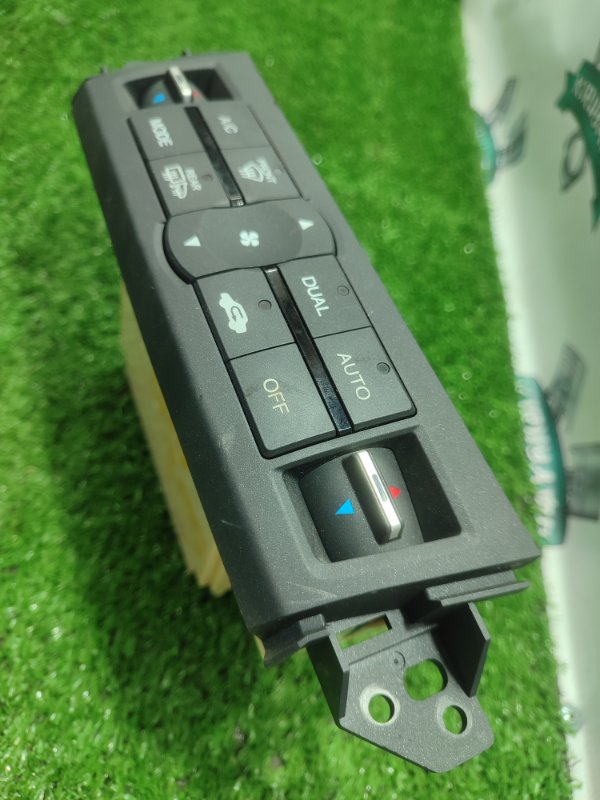 Блок управления климат-контролем Honda Accord CW2