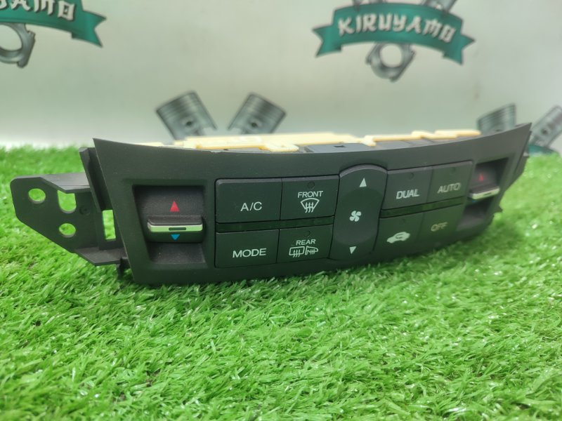 Блок управления климат-контролем Honda Accord CW2