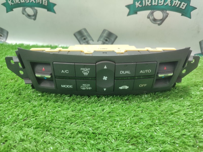 Блок управления климат-контролем Honda Accord CW2