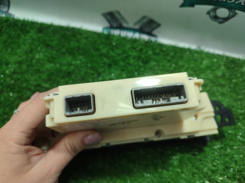 Блок управления климат-контролем Honda Accord CW2