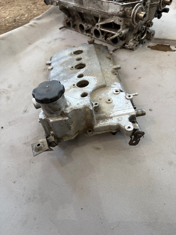 Крышка клапанная лада 211240 2007 2112