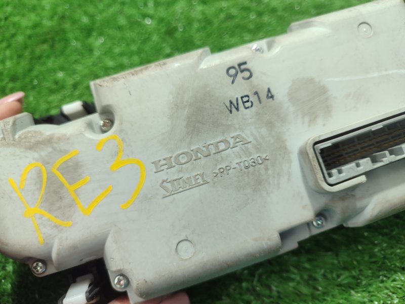 Блок управления климат-контролем Honda CR-V RE 3