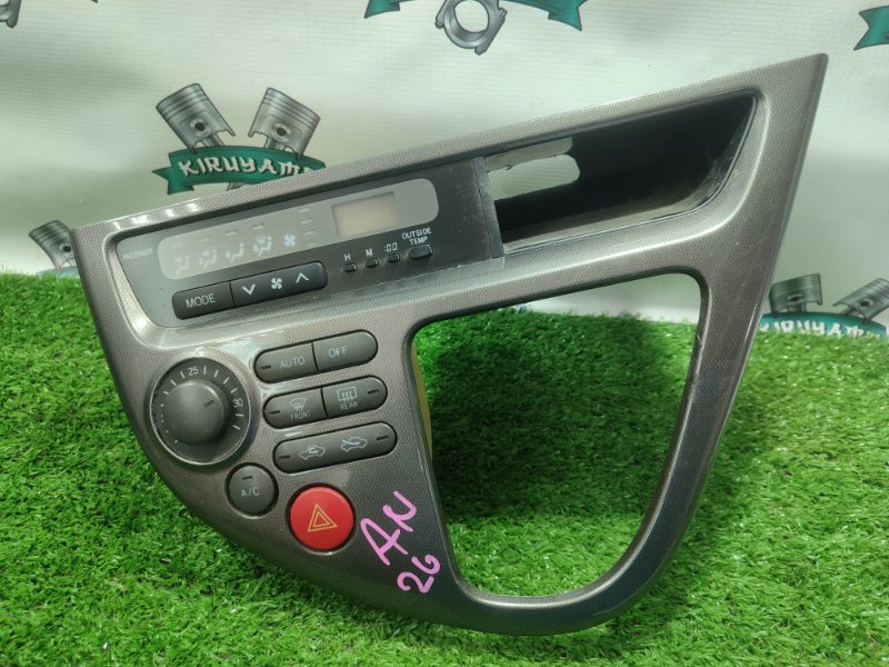 Блок управления климат-контролем TOYOTA Wish ZNE10G