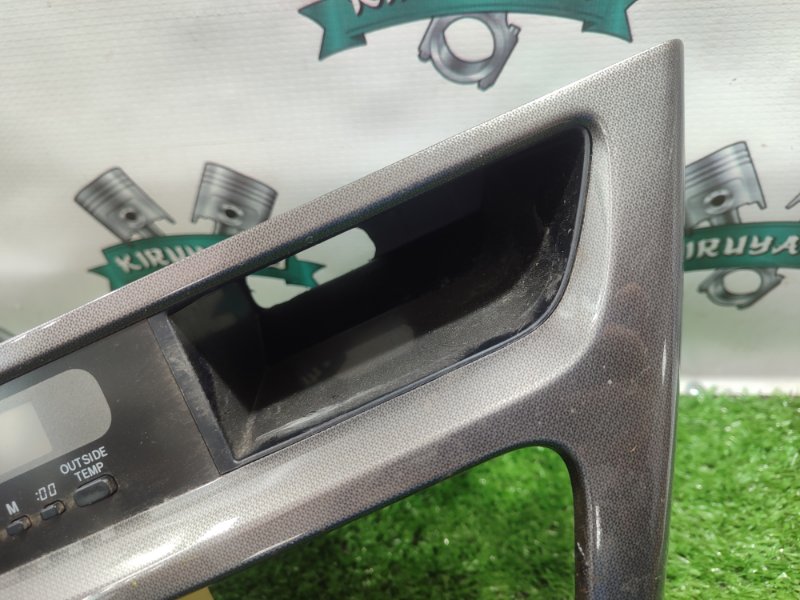 Блок управления климат-контролем TOYOTA Wish ZNE10G