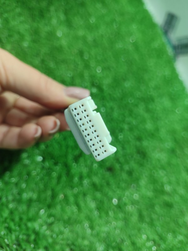 Фишка разъем TOYOTA IST NCP60