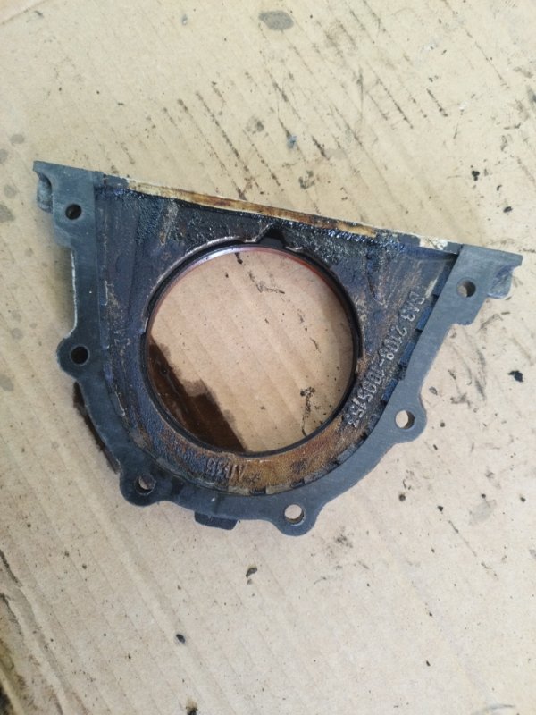 Крышка коленвала лада 211240 2007 2112