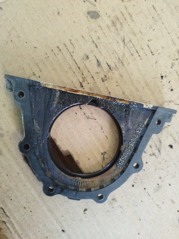 Крышка коленвала лада 211240 2007 2112