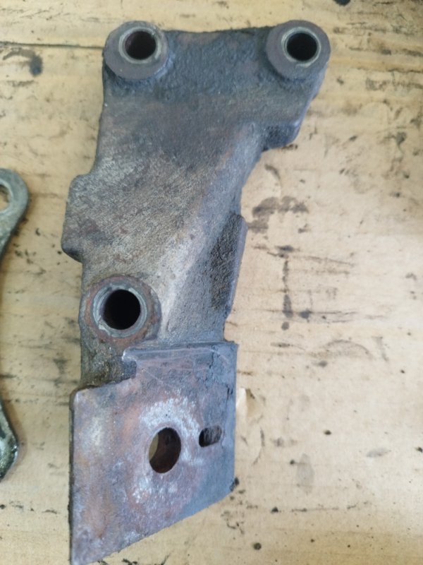 Кронштейн двигателя ГАЗ Соболь 2217 1999 2217