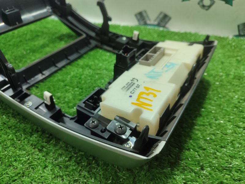 Блок управления климат-контролем NISSAN X-Trail TNT31