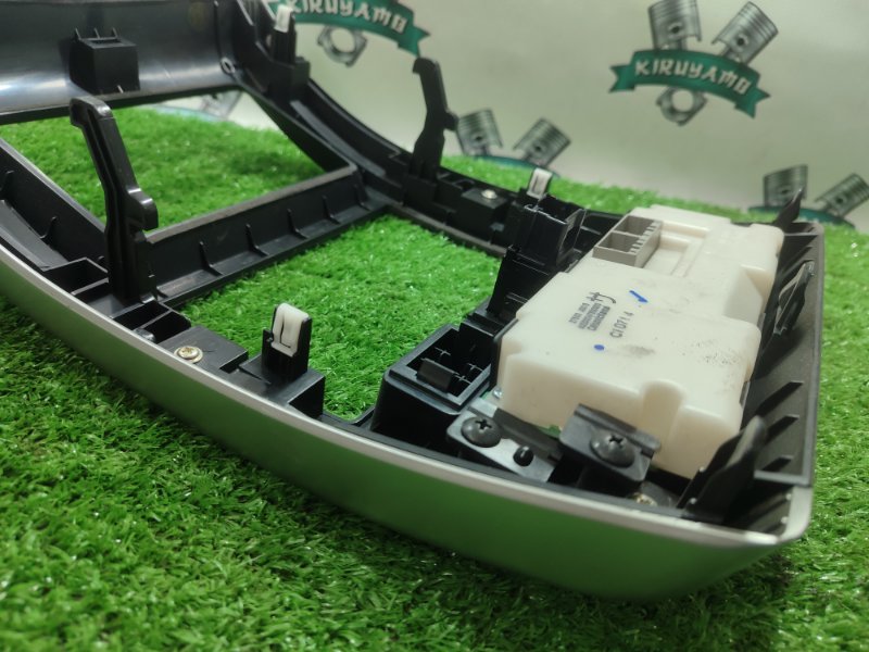 Блок управления климат-контролем NISSAN X-Trail TNT31