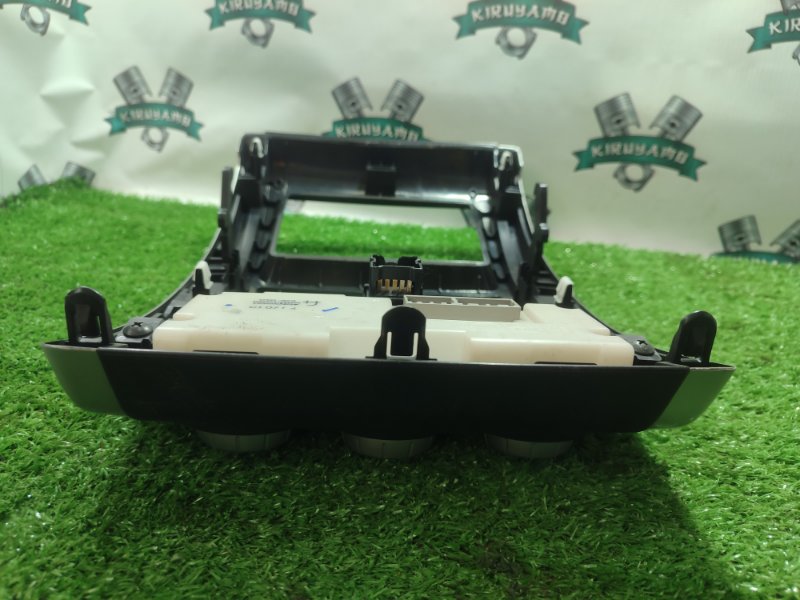 Блок управления климат-контролем NISSAN X-Trail TNT31