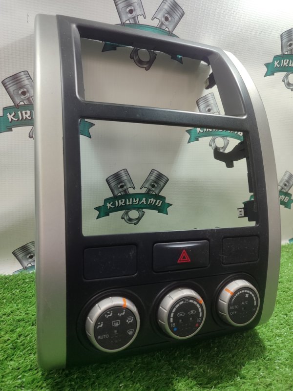 Блок управления климат-контролем NISSAN X-Trail TNT31