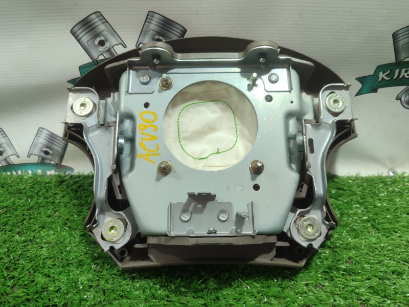 Подушка безопасности в руль TOYOTA Camry ACV30