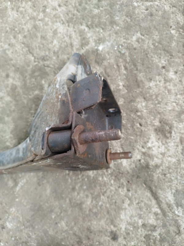 Балка продольная под ДВС лада 21053 2105