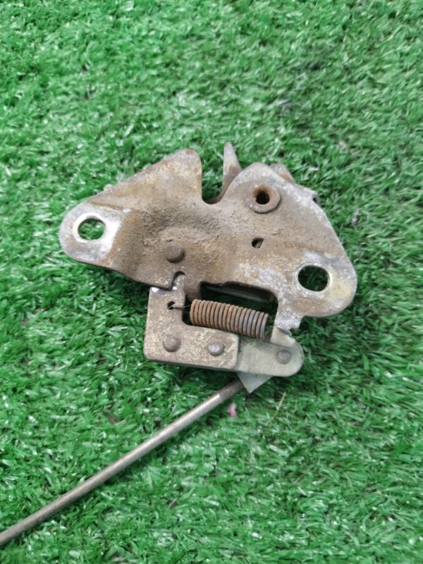 Замок багажника газ 31105 2006 105