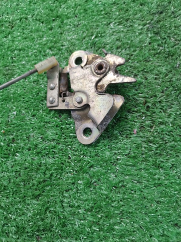 Замок багажника газ 31105 2006 105