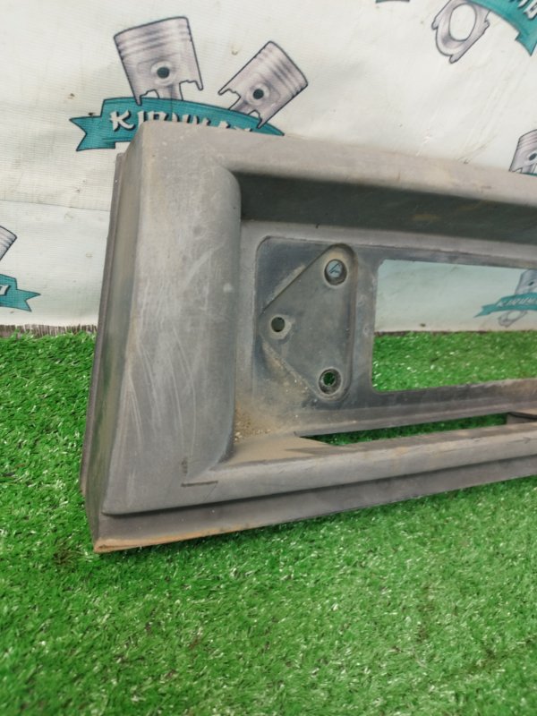 Накладка крышки багажника газ 31105 2006 105