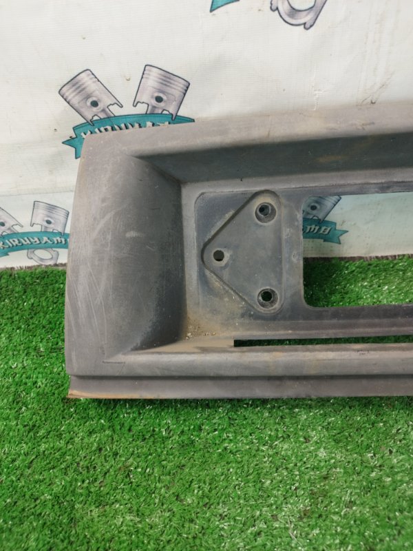 Накладка крышки багажника газ 31105 2006 105