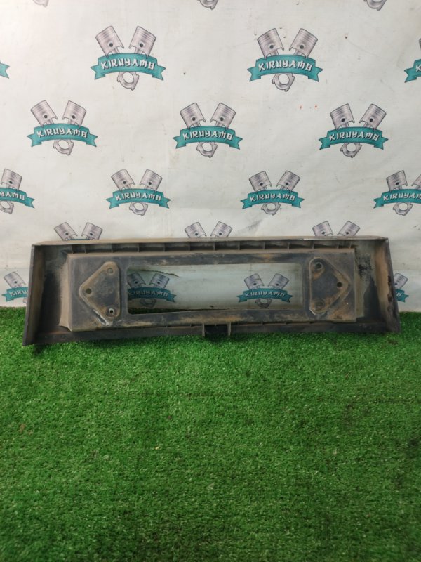 Накладка крышки багажника газ 31105 2006 105