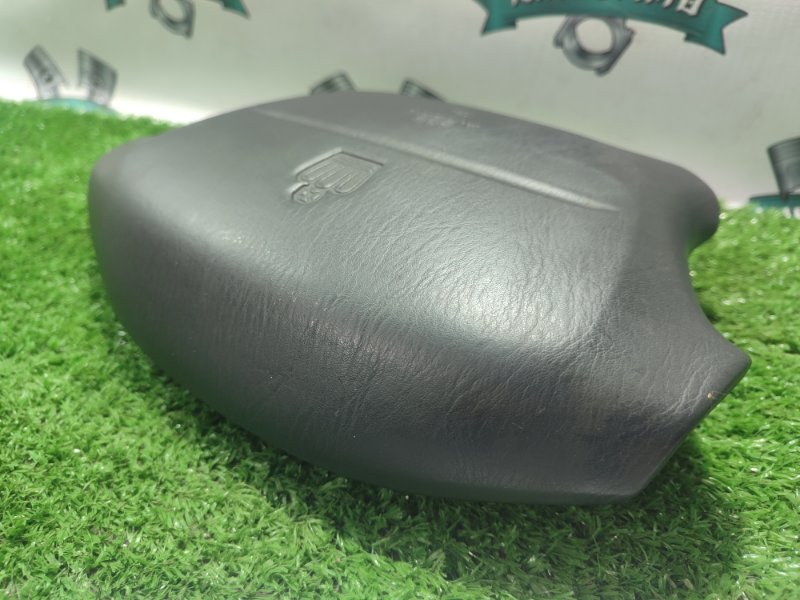 Подушка безопасности в руль TOYOTA Crown Majesta