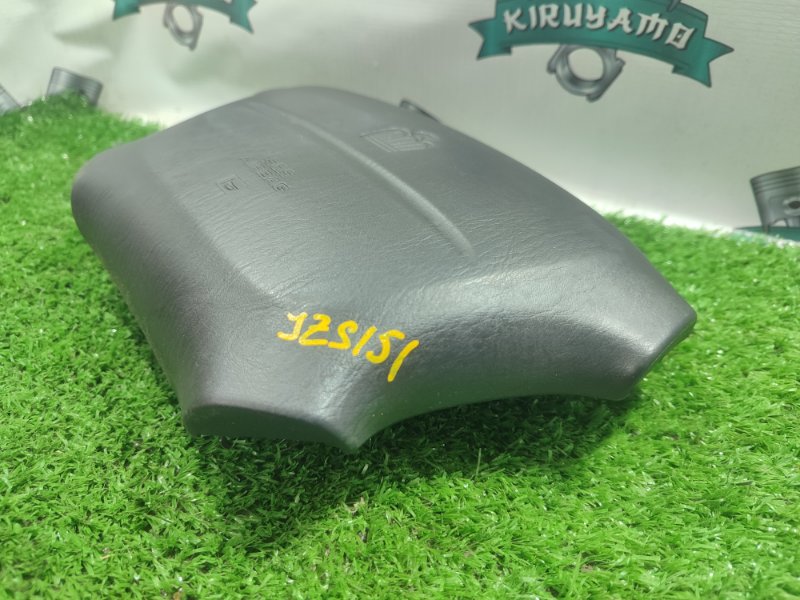 Подушка безопасности в руль TOYOTA Crown Majesta