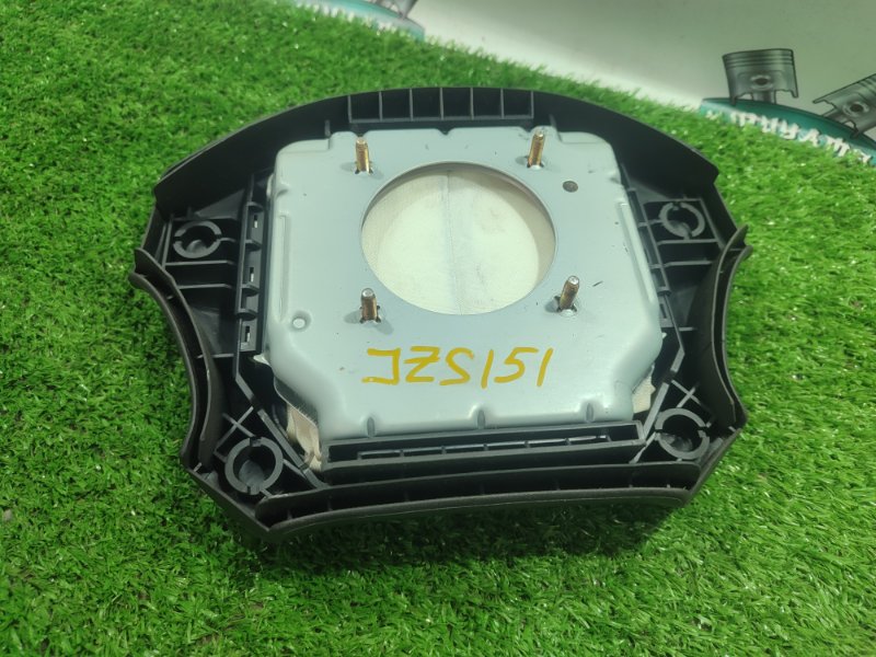 Подушка безопасности в руль TOYOTA Crown Majesta