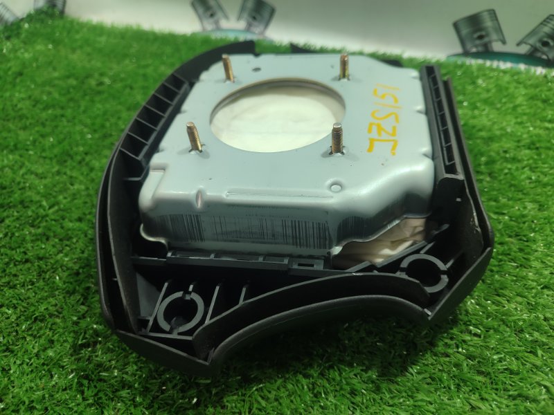 Подушка безопасности в руль TOYOTA Crown Majesta