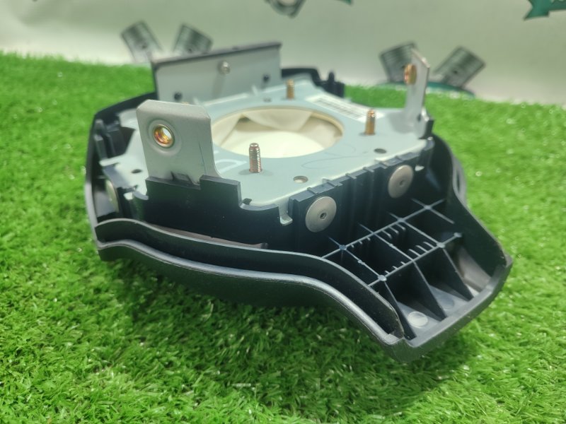 Подушка безопасности в руль Mazda Demio