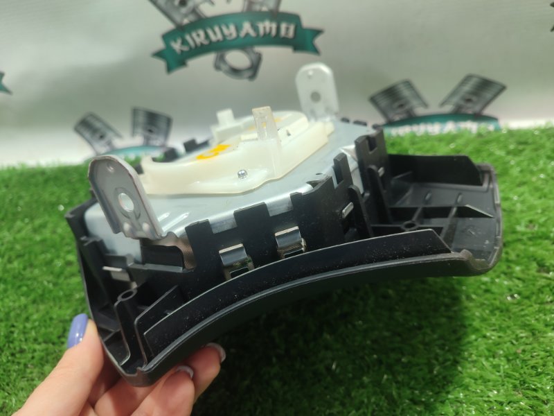 Подушка безопасности в руль Mitsubishi Delica D:5 CV5W