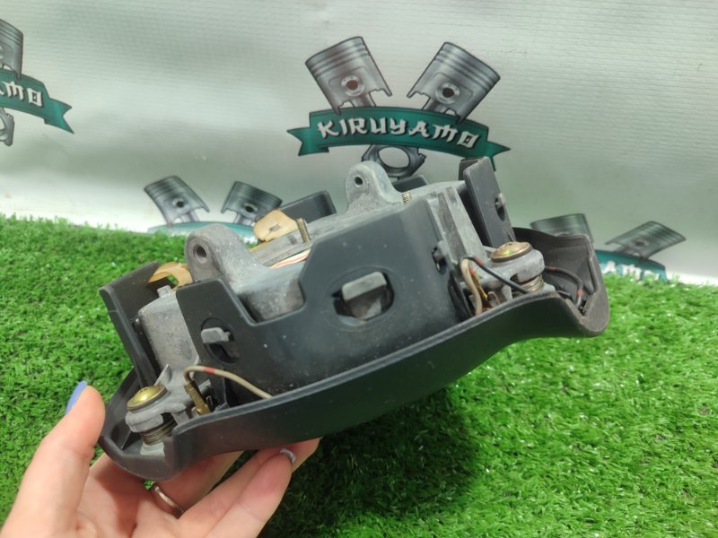 Подушка безопасности в руль Honda Civic EU1