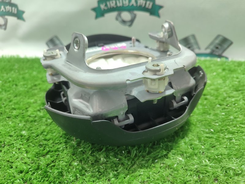 Подушка безопасности в руль Subaru Legacy BR9