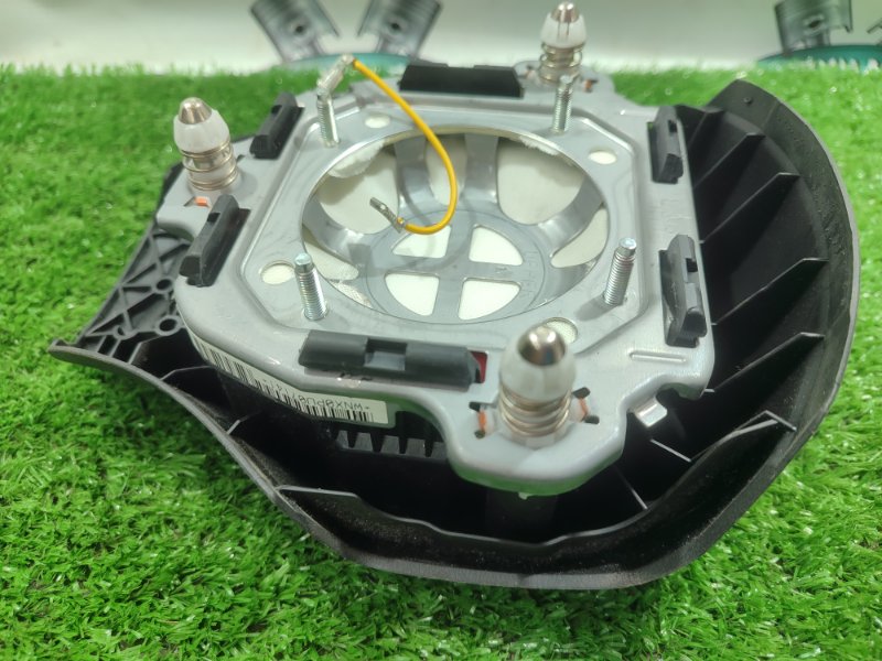 Подушка безопасности в руль Subaru forester SJ5