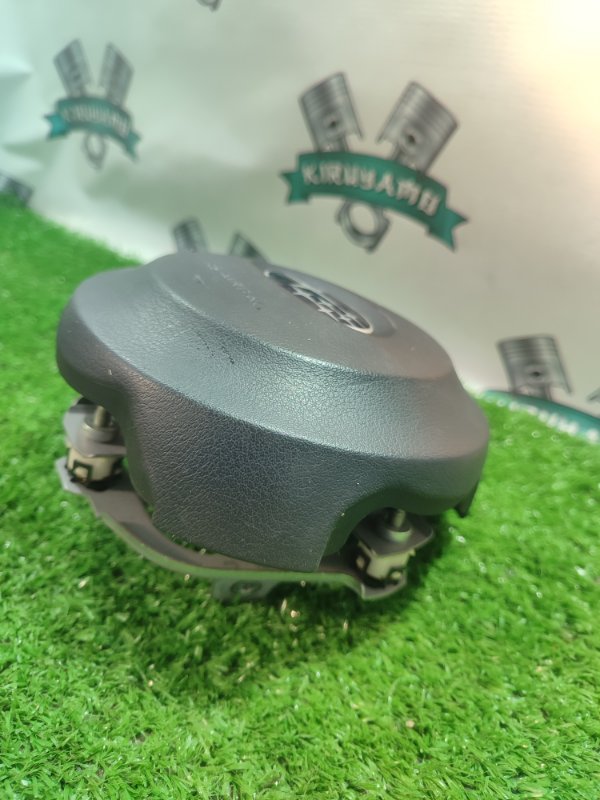 Подушка безопасности в руль Subaru Legacy