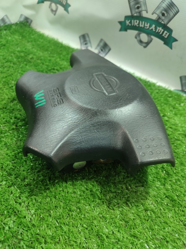 Подушка безопасности в руль NISSAN AVENIR W11