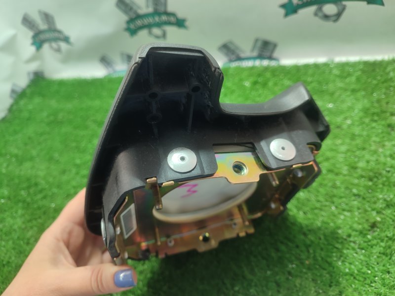 Подушка безопасности в руль NISSAN AVENIR W11