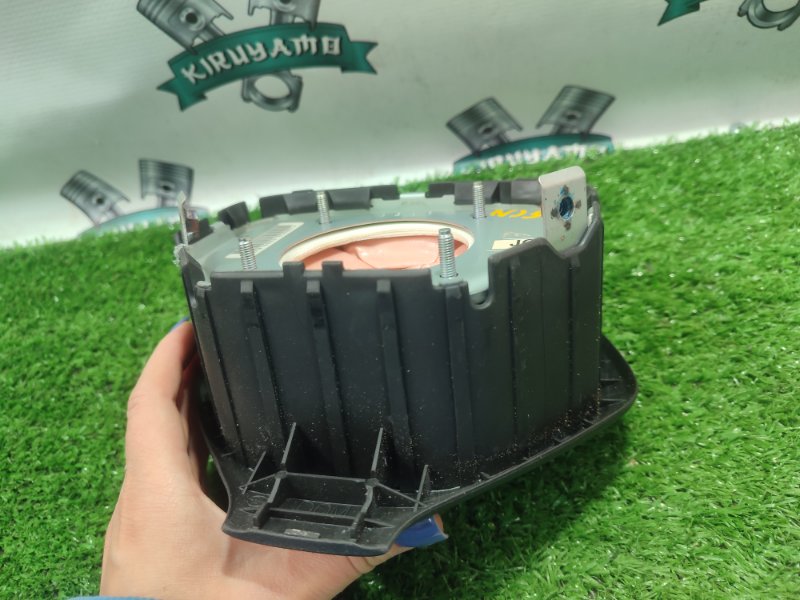 Подушка безопасности в руль NISSAN SKYLINE CROSSOVER