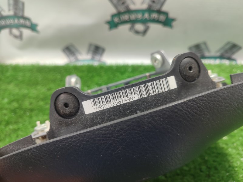 Подушка безопасности в руль TOYOTA RAV4 ACA31W