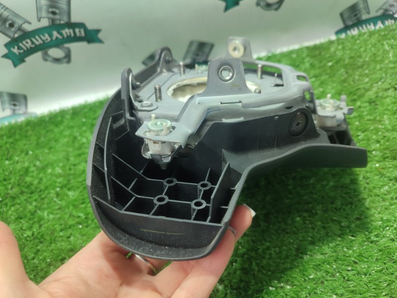 Подушка безопасности в руль TOYOTA RAV4 ACA31W