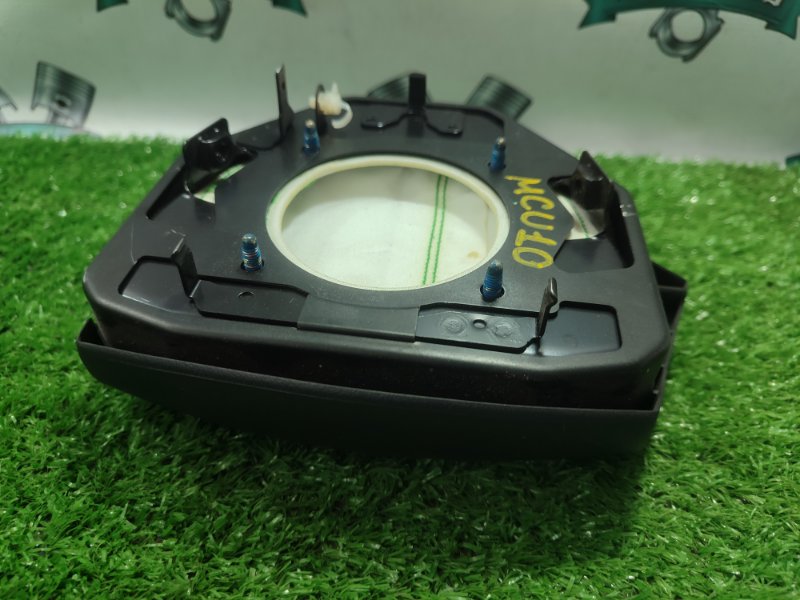 Подушка безопасности в руль TOYOTA Harrier MCU10W