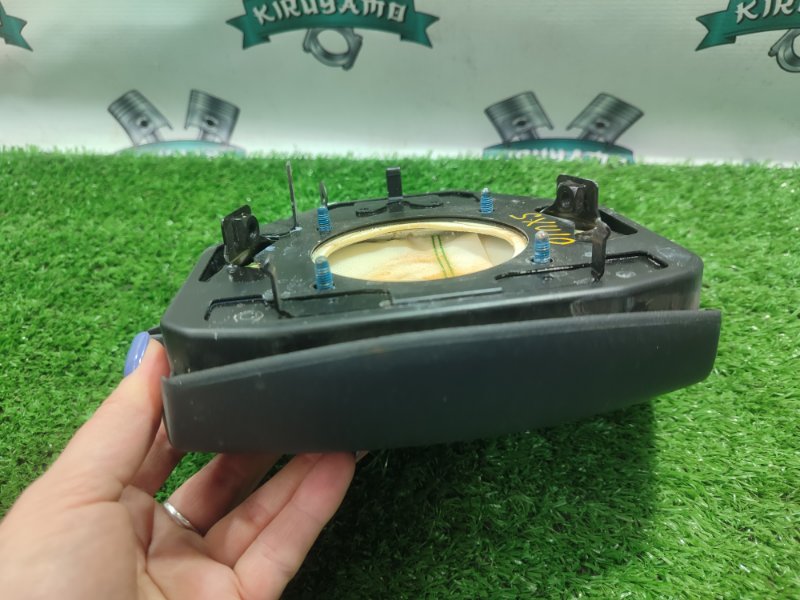 Подушка безопасности в руль TOYOTA Harrier MCU10W