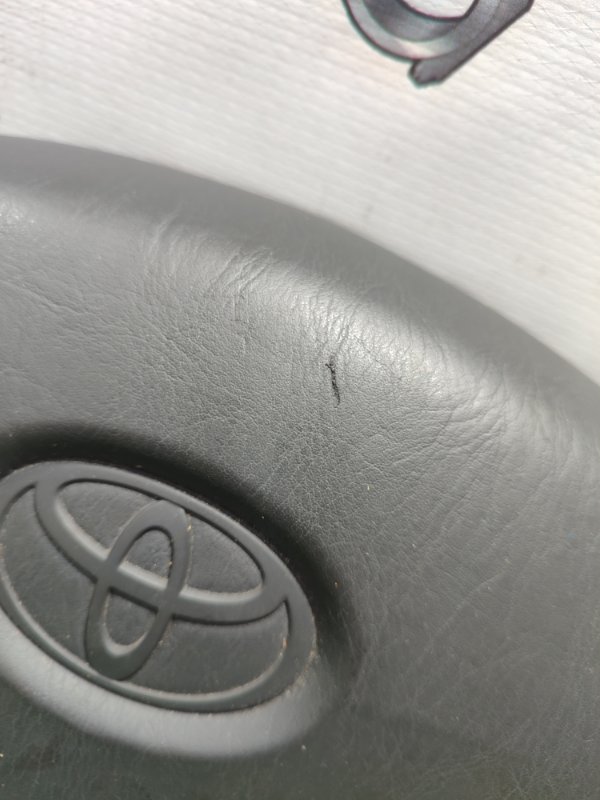 Подушка безопасности в руль TOYOTA Harrier MCU15/MCU15W
