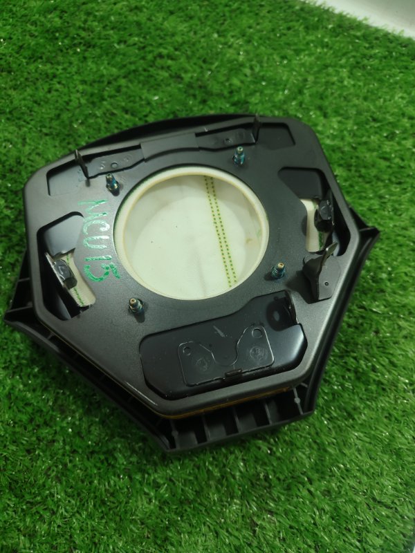 Подушка безопасности в руль TOYOTA Harrier MCU15/MCU15W