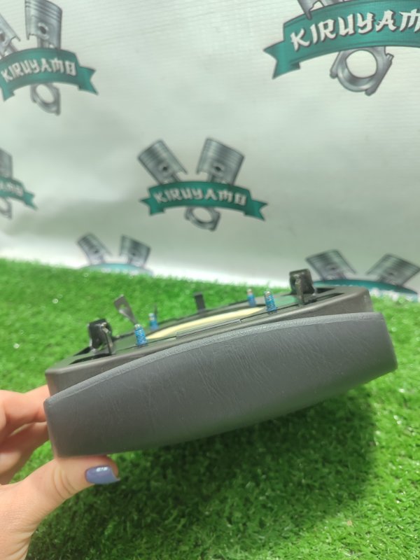 Подушка безопасности в руль TOYOTA Harrier MCU15/MCU15W